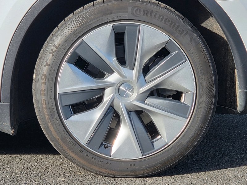 Photo 20 - Tesla Model Y