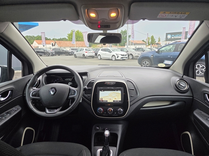 Renault
                    Captur