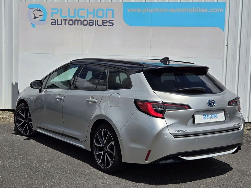 Toyota
                    Corolla Touring Spt