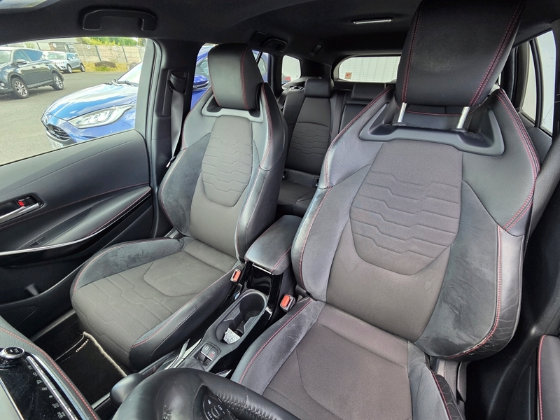 Photo 4 - Toyota Corolla Touring Spt