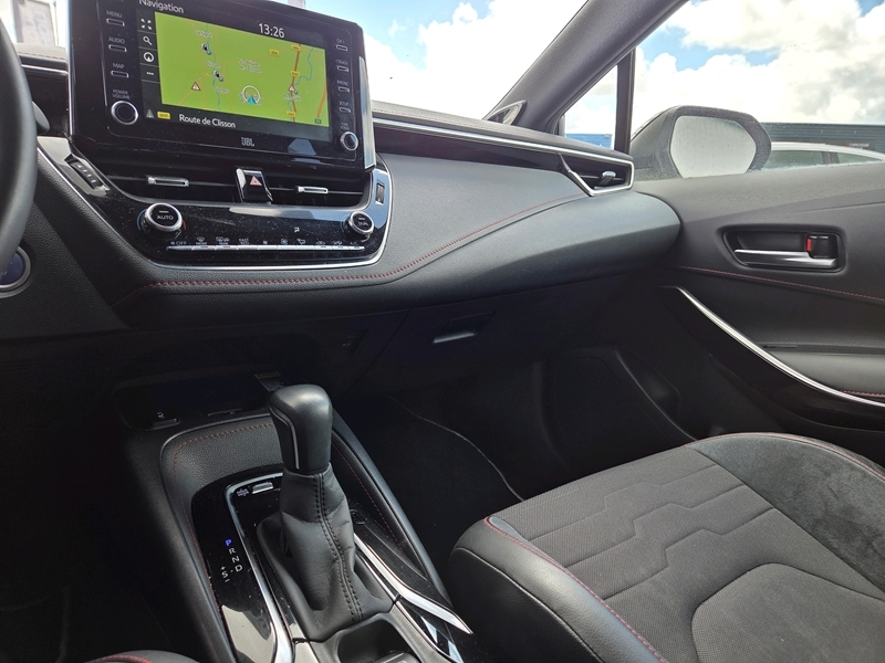 Photo 8 - Toyota Corolla Touring Spt