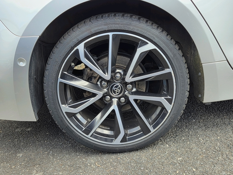 Photo 20 - Toyota Corolla Touring Spt