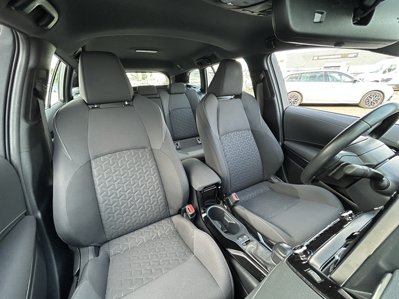 Photo 12 - Toyota Corolla Touring Spt