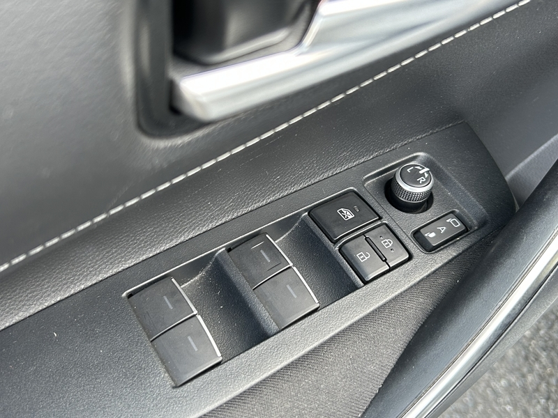 Photo 19 - Toyota Corolla Touring Spt