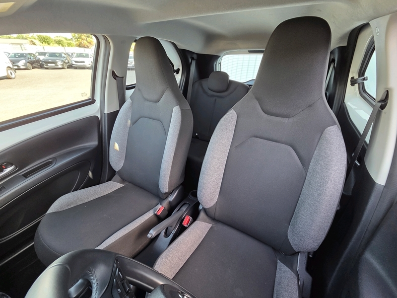 Photo 4 - Toyota Aygo X