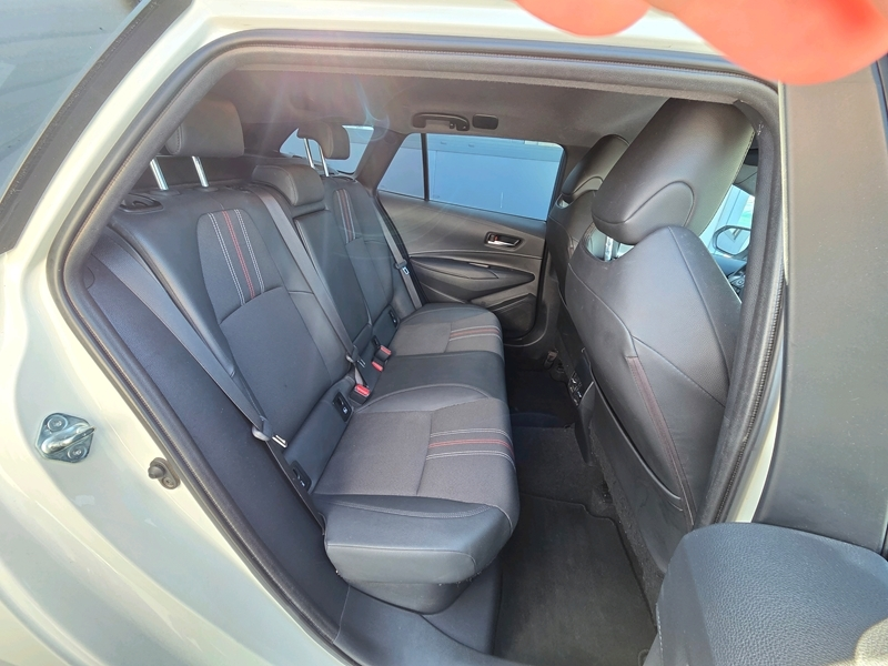 Photo 14 - Toyota Corolla Touring Spt