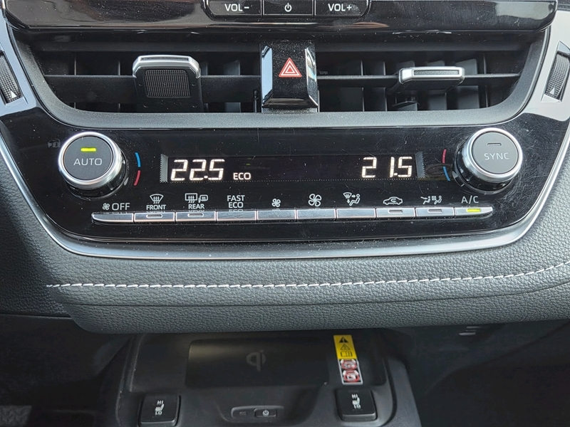 Photo 13 - Toyota Corolla Touring Spt