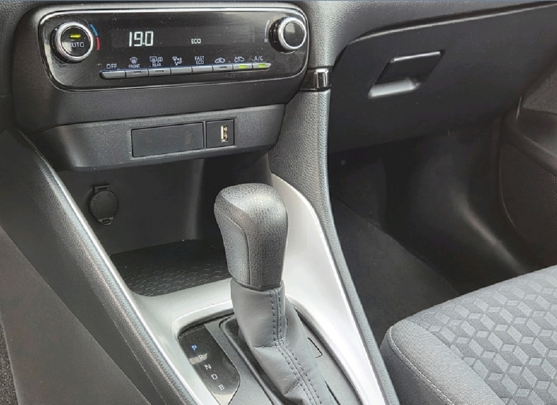 Photo 8 - Toyota Yaris