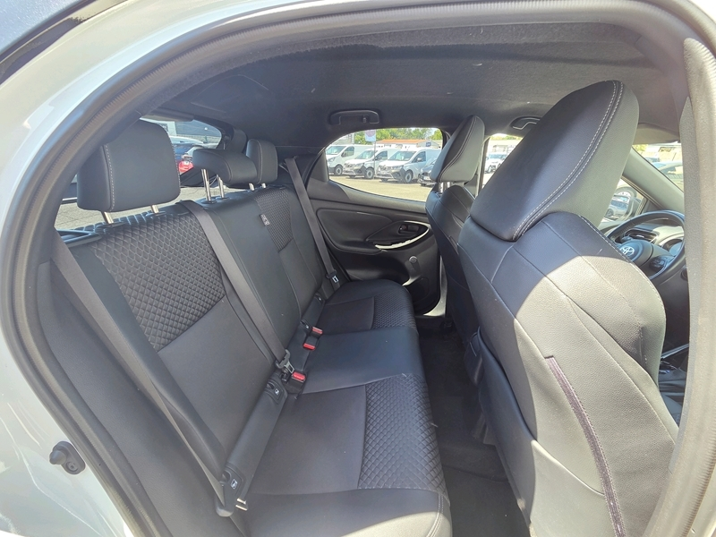 Photo 15 - Toyota Yaris