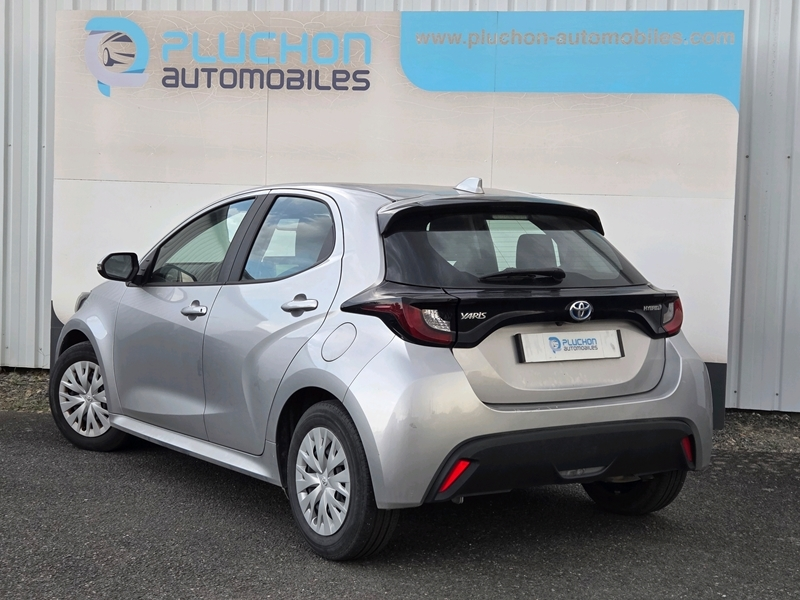 Toyota
                    Yaris