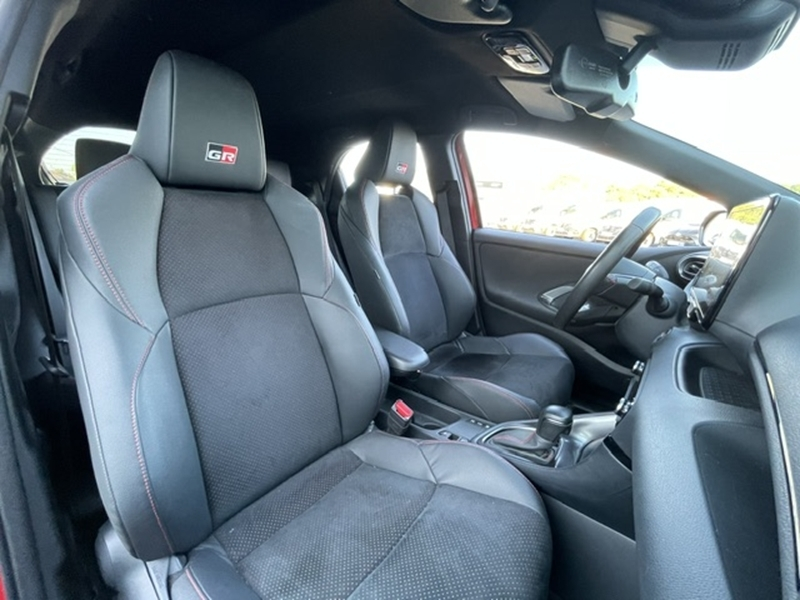 Photo 8 - Toyota Yaris
