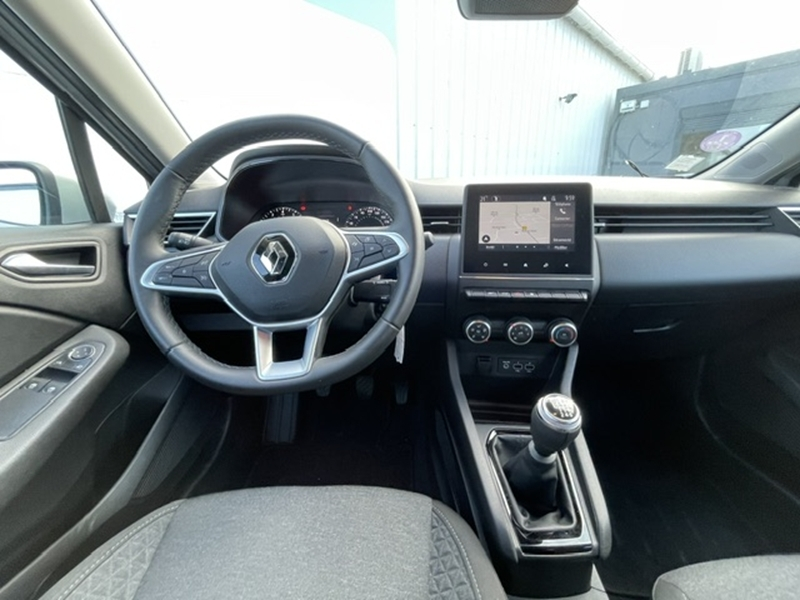 Renault
                    Clio V
