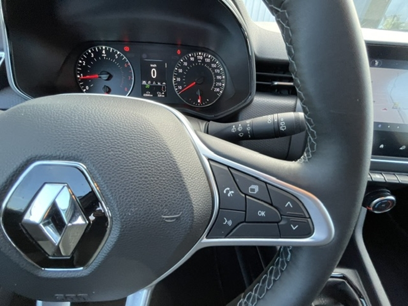 Photo 8 - Renault Clio V