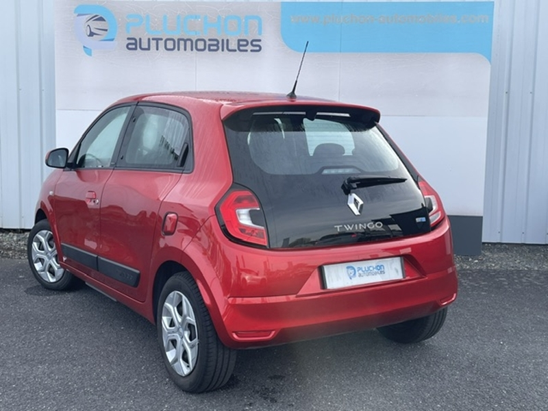 Renault
                    Twingo III