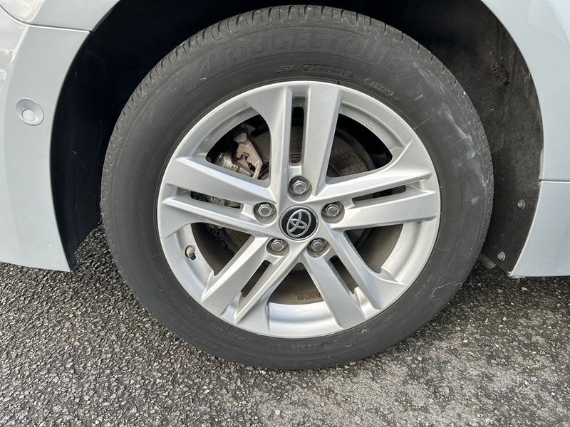 Photo 15 - Toyota Corolla Touring Spt