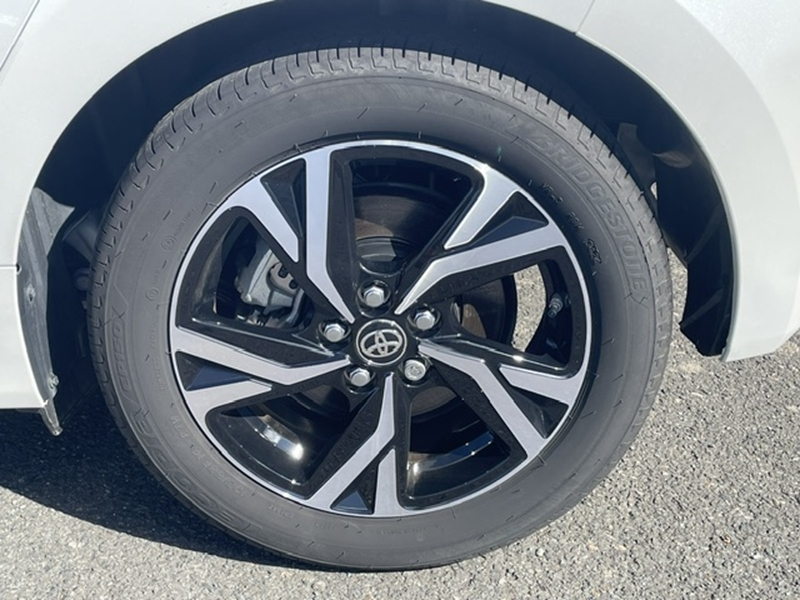 Photo 20 - Toyota Yaris