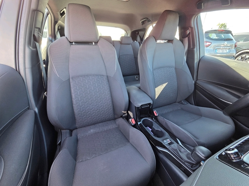 Photo 8 - Toyota Corolla