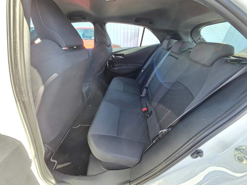 Photo 11 - Toyota Corolla