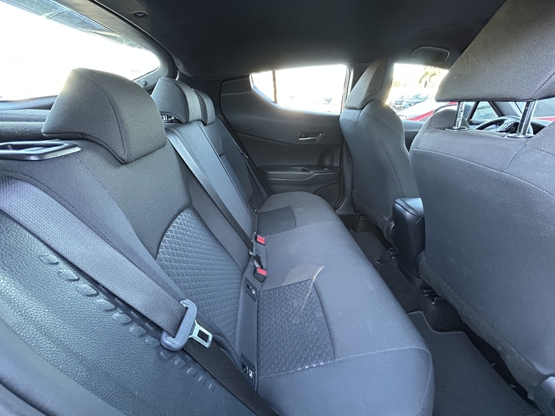 Photo 11 - Toyota C-HR