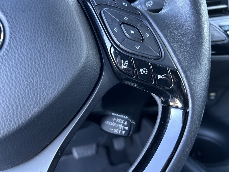 Photo 19 - Toyota C-HR