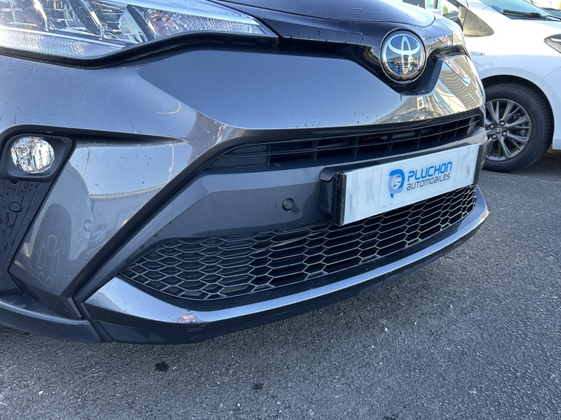 Photo 15 - Toyota C-HR