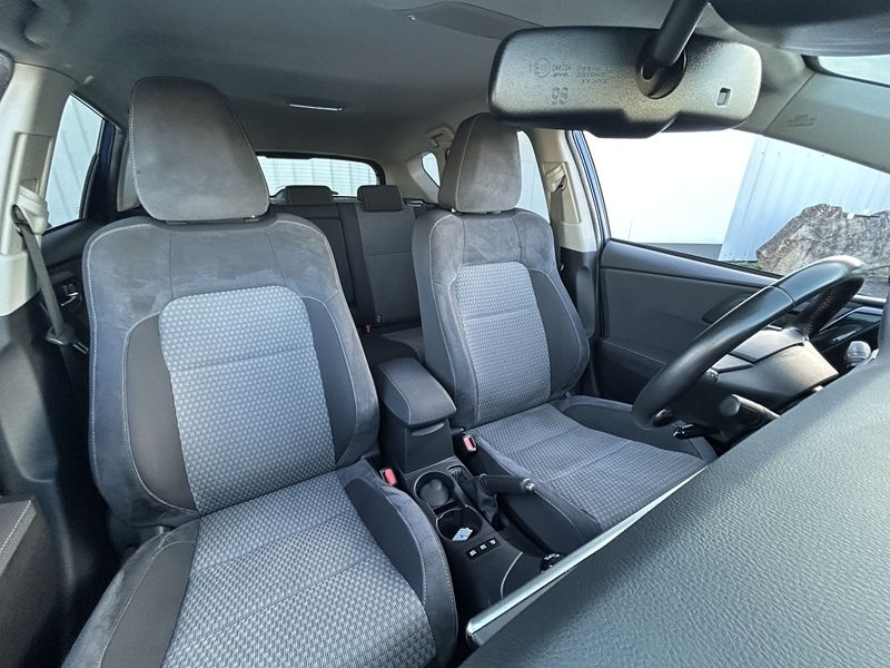 Photo 10 - Toyota Auris