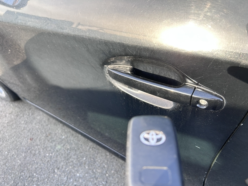 Photo 17 - Toyota Prius