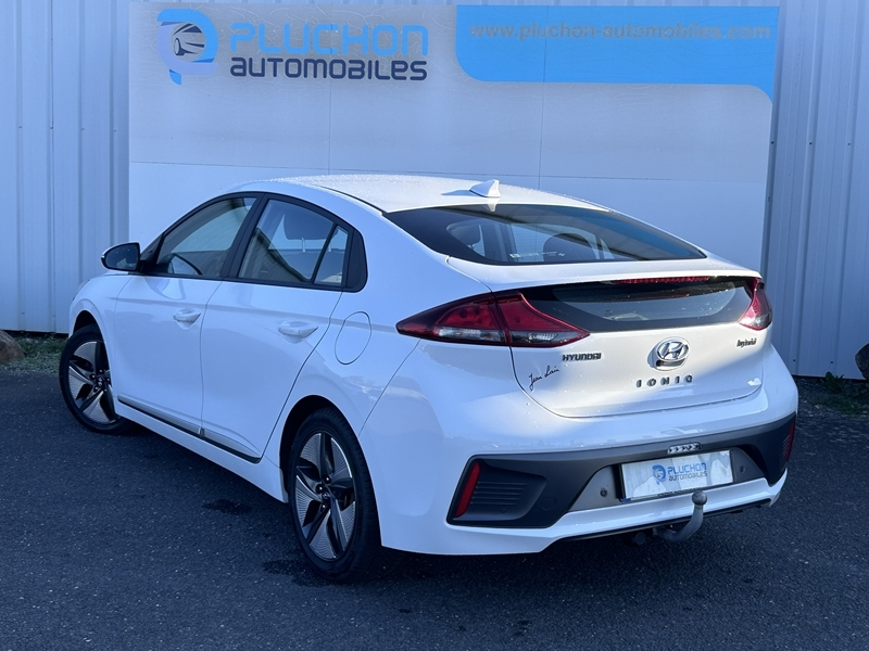 Photo 3 - Hyundai Ioniq