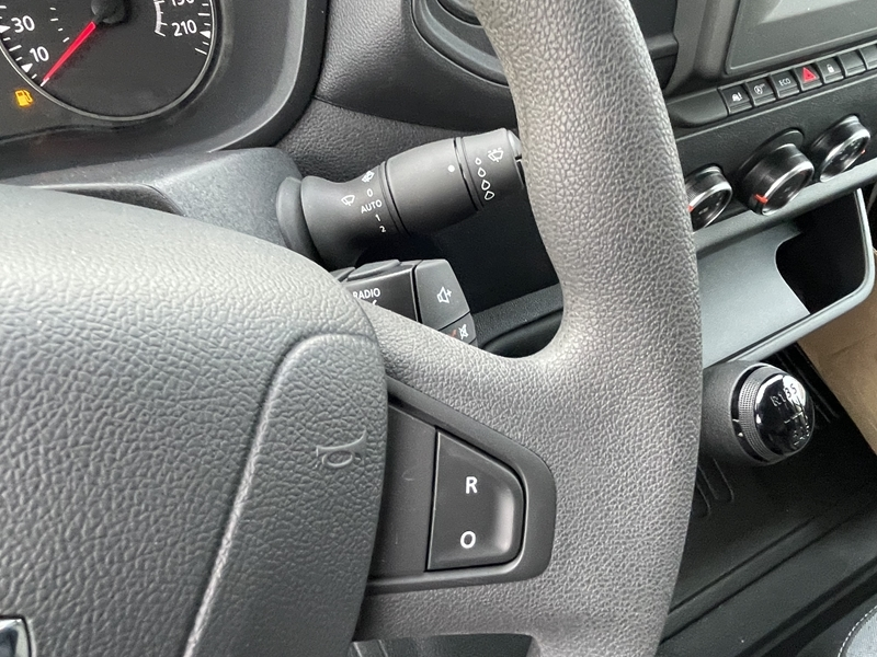 Photo 18 - Nissan Interstar Fg