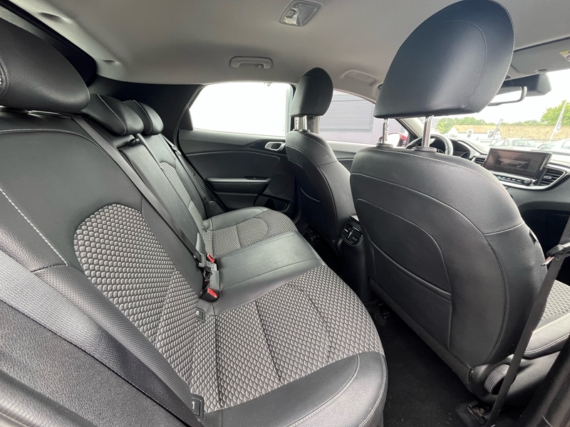 Photo 12 - Kia Xceed