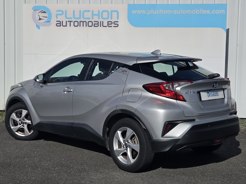 Photo 3 - Toyota C-HR