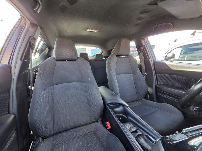 Photo 5 - Toyota C-HR