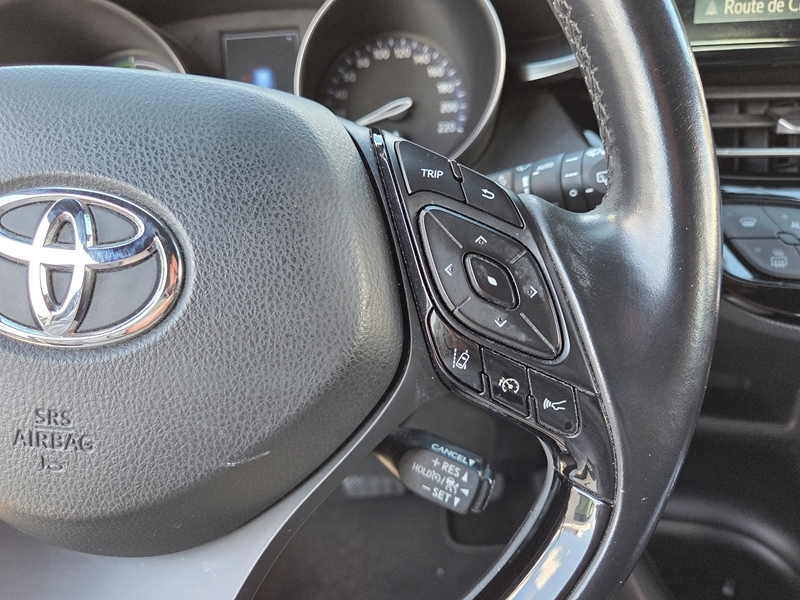 Photo 7 - Toyota C-HR