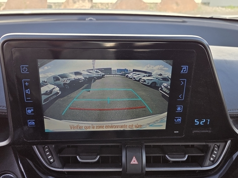 Photo 9 - Toyota C-HR