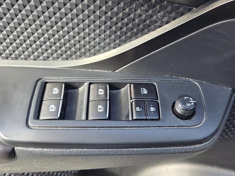 Photo 15 - Toyota C-HR