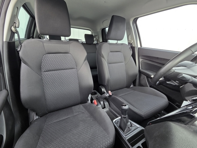 Photo 12 - Suzuki SWift