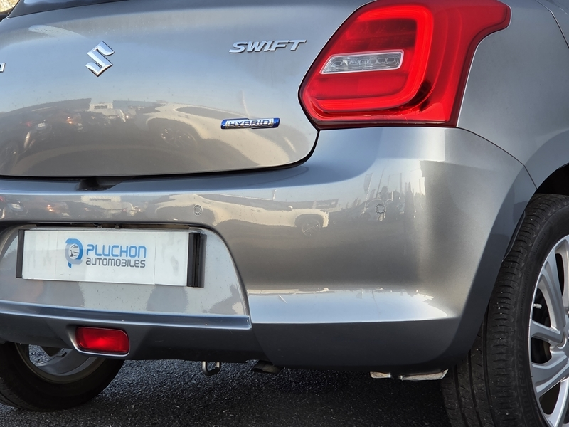 Photo 17 - Suzuki SWift