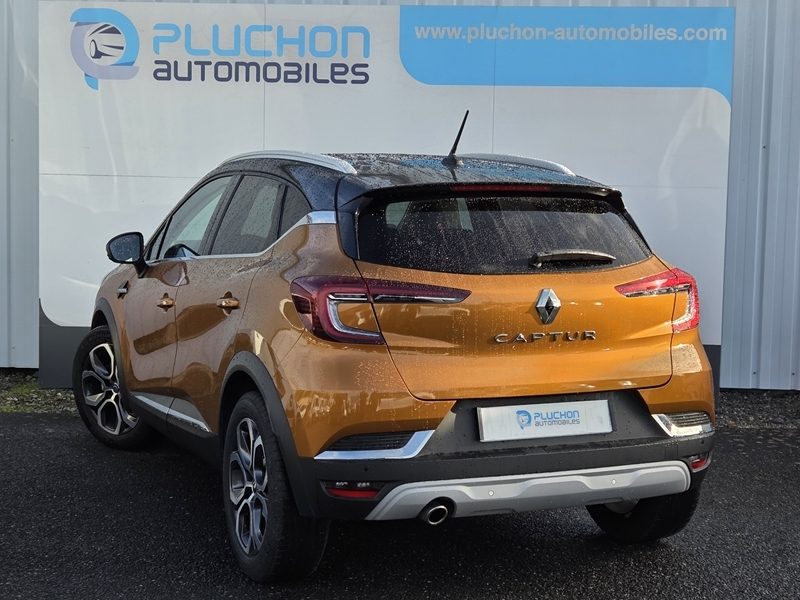 Renault
                    Captur II