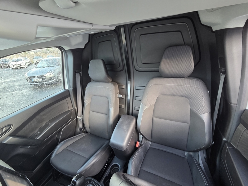 Photo 7 - Renault Kangoo Van