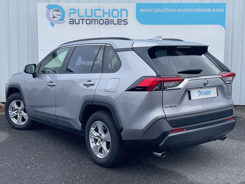 Toyota
                    RAV4