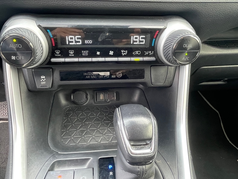 Photo 13 - Toyota RAV4