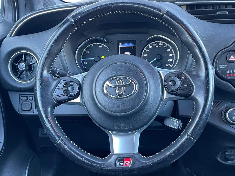 Photo 13 - Toyota Yaris