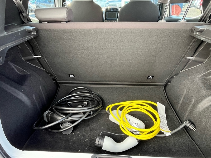 Photo 4 - Dacia Spring