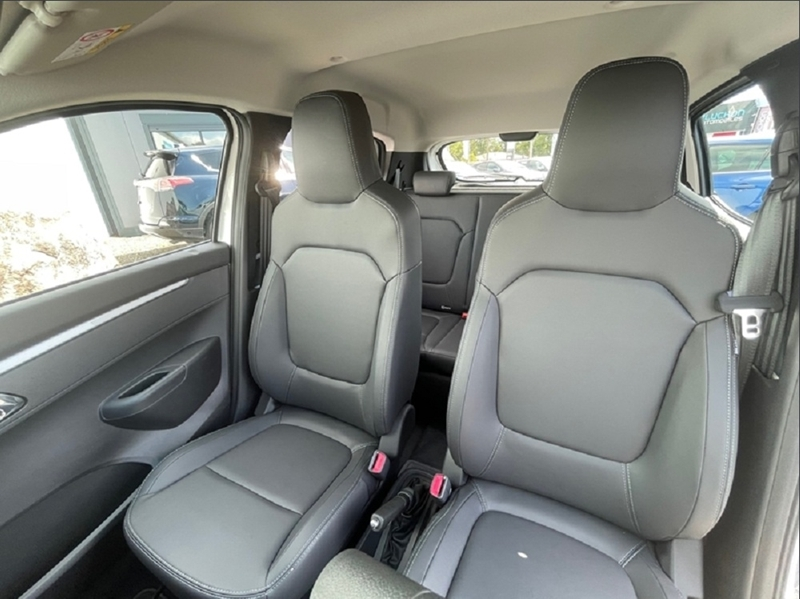 Photo 13 - Dacia Spring