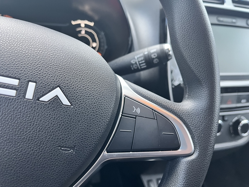 Photo 16 - Dacia Spring