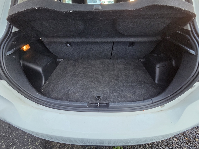 Photo 19 - Toyota Yaris