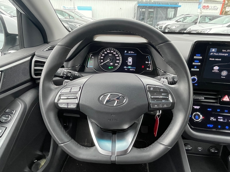 Photo 7 - Hyundai Ioniq