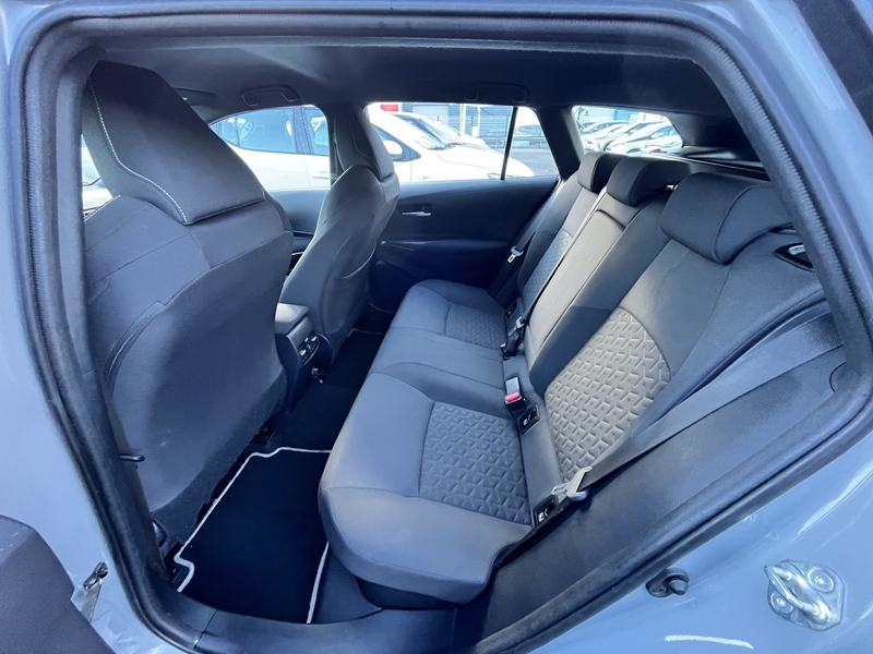 Photo 9 - Toyota Corolla Touring Spt