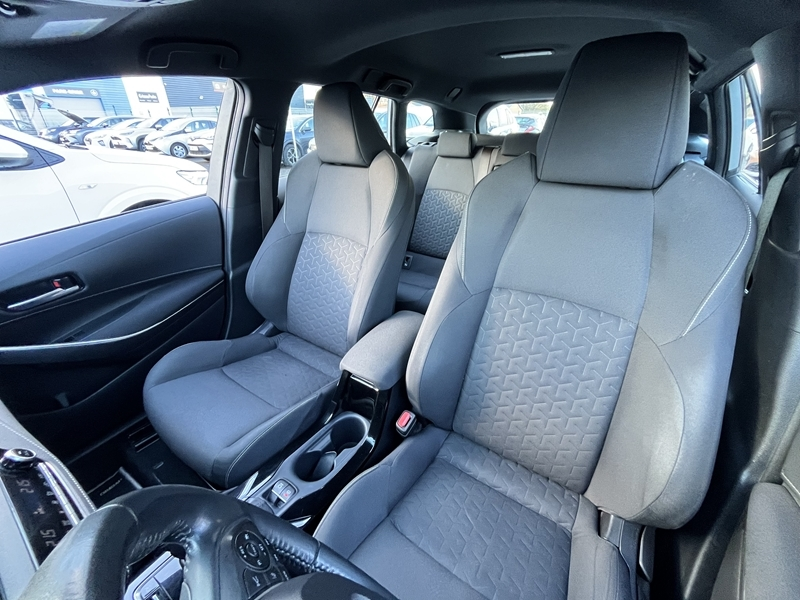 Photo 10 - Toyota Corolla Touring Spt