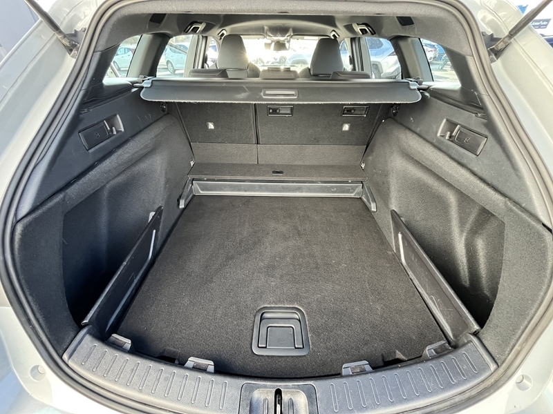 Photo 19 - Toyota Corolla Touring Spt